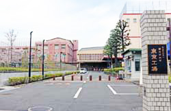 国立印刷局東京工場の南門
